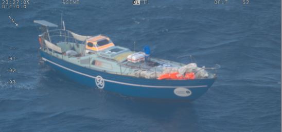 Solo yachtsman rescued in the Indian Ocean