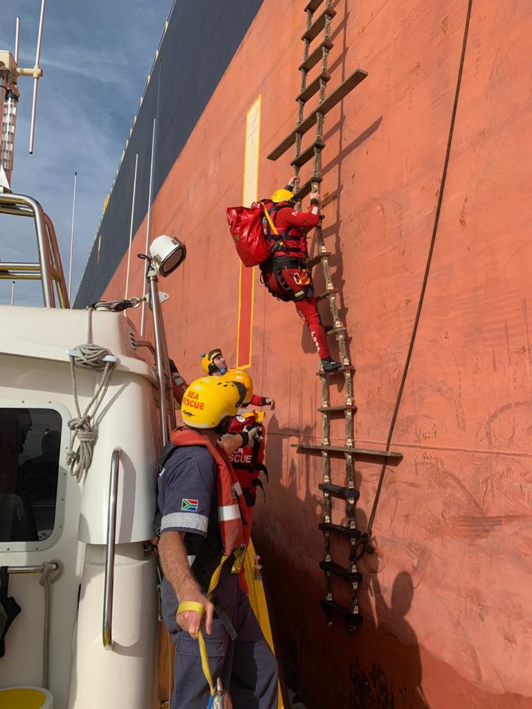 NSRI rescues medivacs seafarer with dislocated shoulder