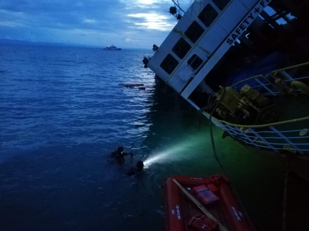 149 passengers rescued from listing ship off Cebu