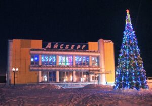 Akademik Lomonosov, has started delivering electricity to the grid. This is a symbolic day for Pevek’s residents: on the eve of the holidays, the FNPP has lit the city’s Christmas tree.