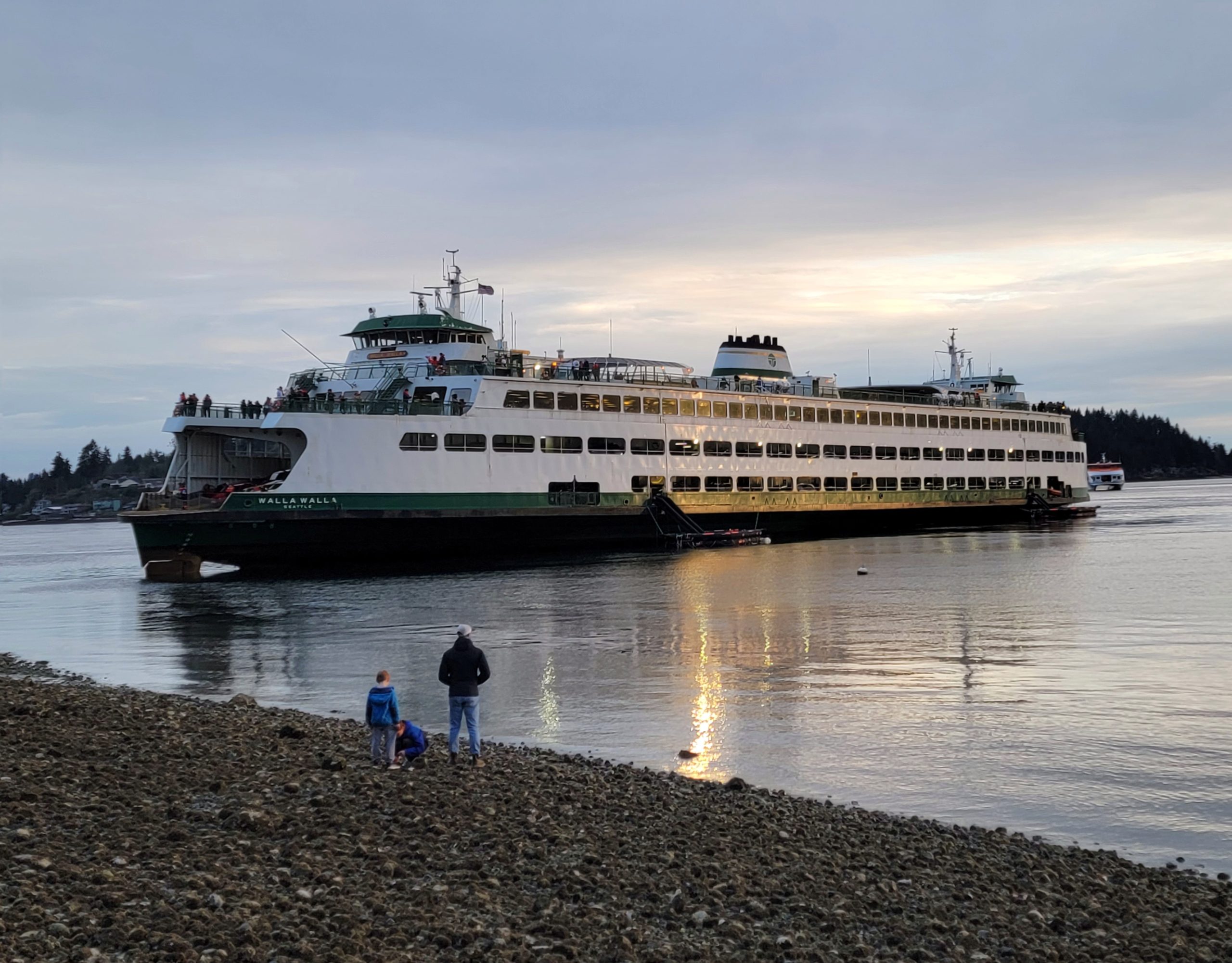 washington state ferry travel alerts