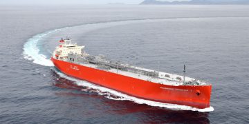 MOL welcomes LPG/ammonia carrier for eco-friendly shipping