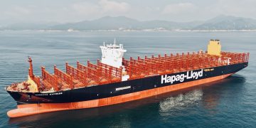 Hapag-Lloyd container ship